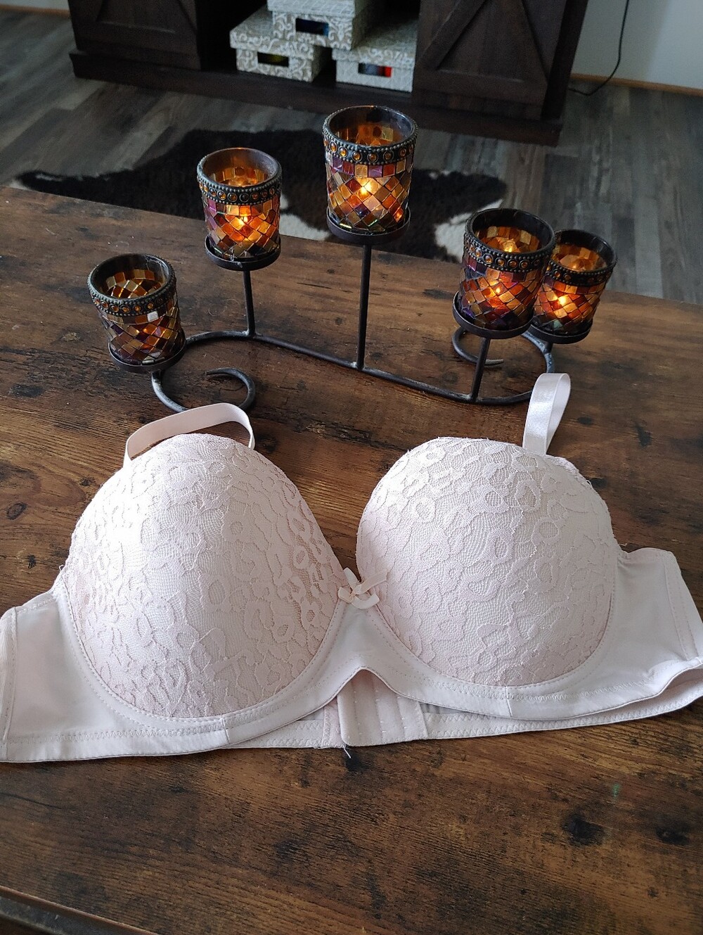 NWOT Mamia 42D Beige/pink Lace Padded Underwire Gorgeous bra